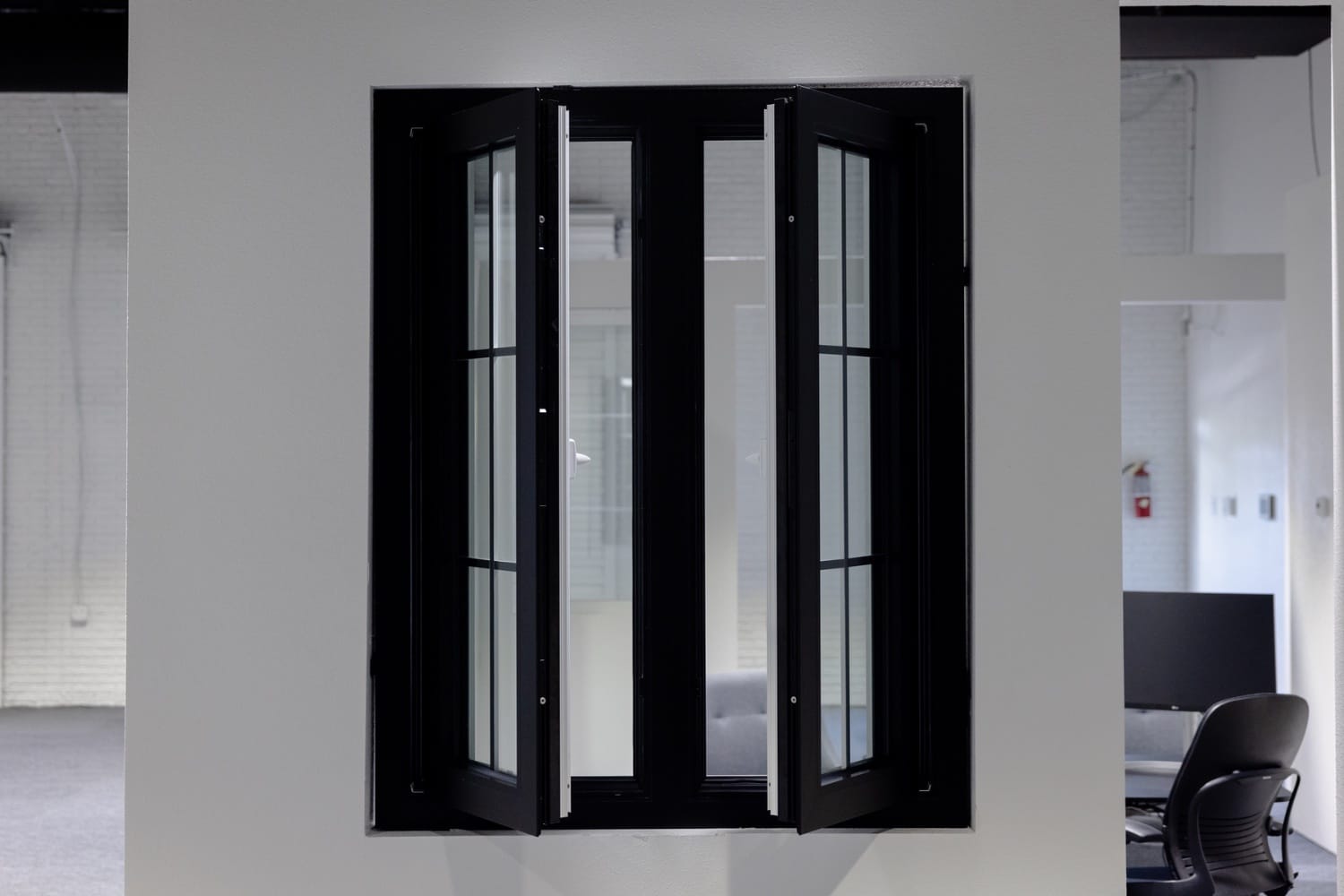 Aluminum Casement Windows